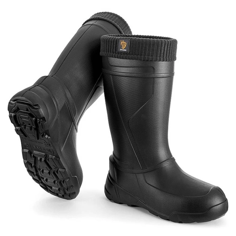 TRACKER-BLACK-1